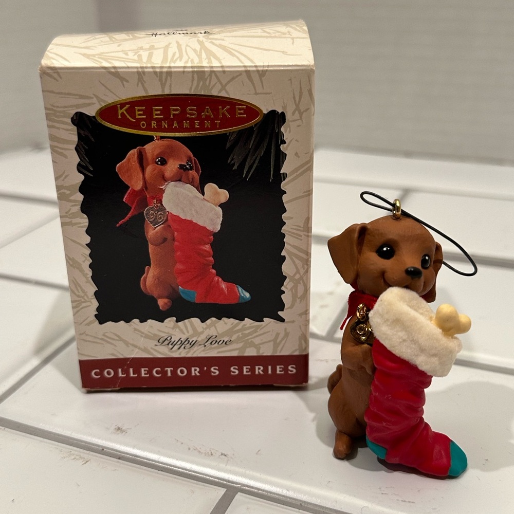 Hallmark 1996 “Puppy Love” Ornament